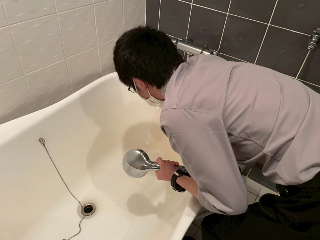 ③
